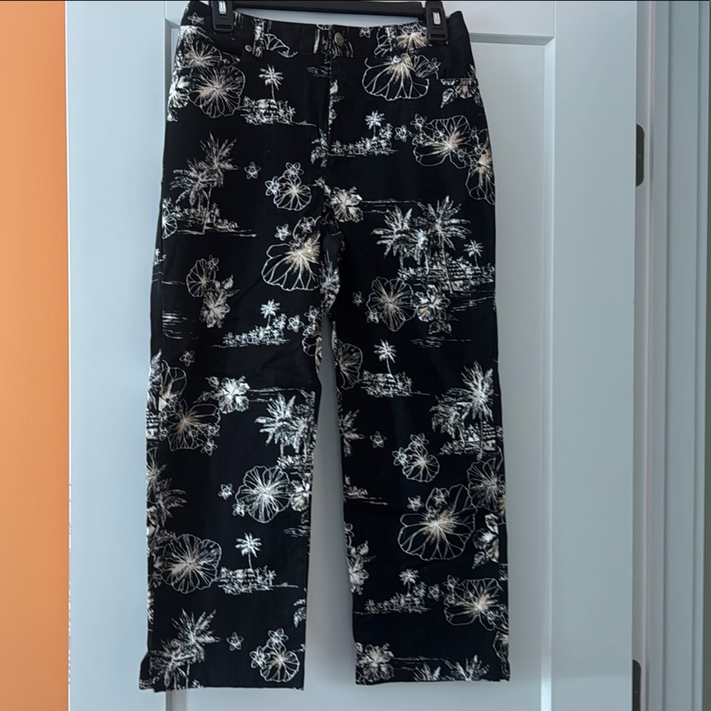 Rafaella Black and White Capris with Tropical Print